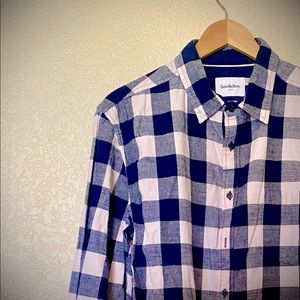 Men’s pink and navy long sleeve button down